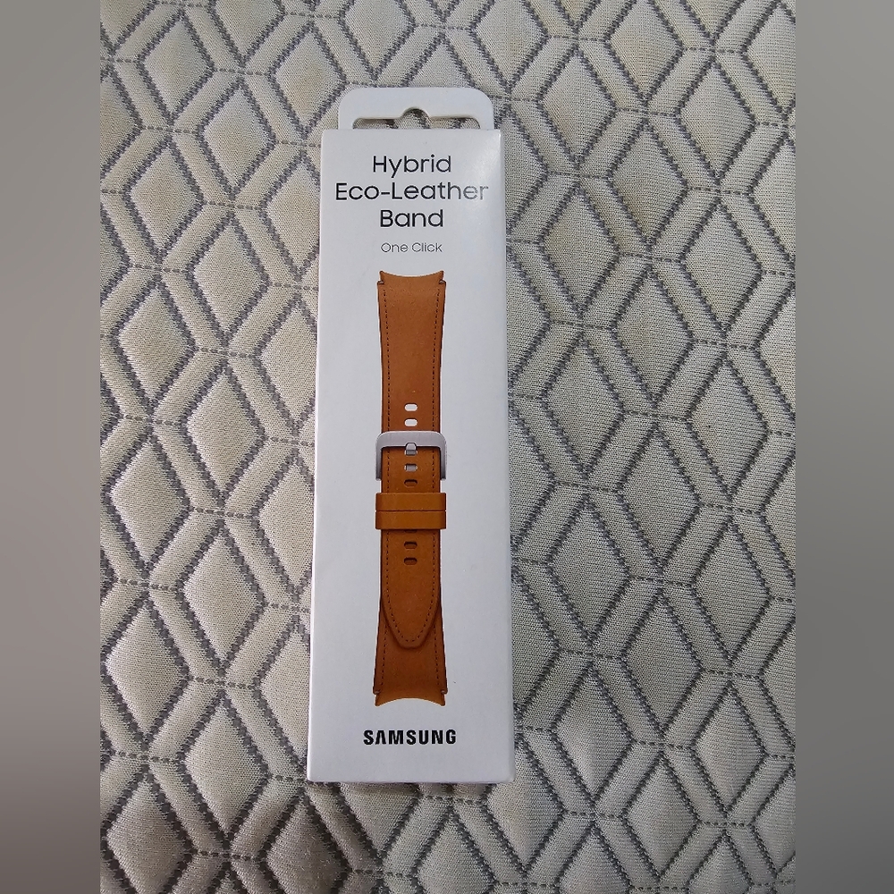 SAMSUNG Galaxy Watch 6, 5, 4 Hybrid Eco Leather Band, M/L ET-SHR96 One Click